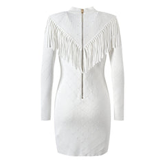 Design tassel, single-breasted metal buckle, ringuez, half-high neck, stretch slim, slim, padded, shoulder knit dress